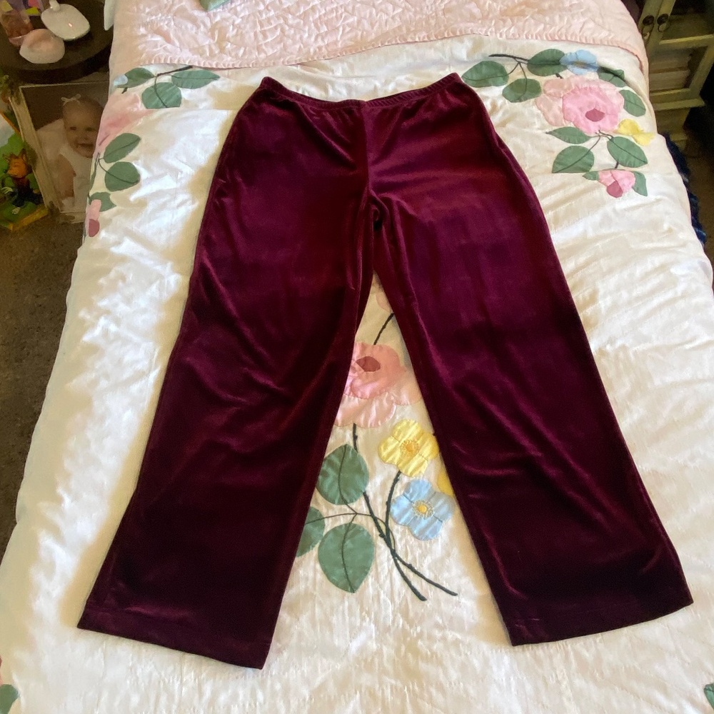 Believe Burgundy Velour Straight Leg Pants Y2K Lounge Size 8 - Picture 6 of 16